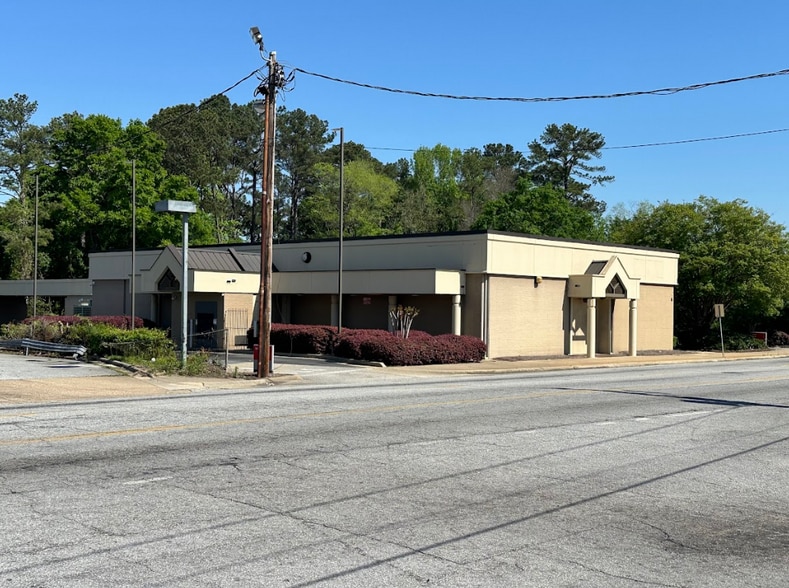 More Photos Of 1535 Benning Dr, Columbus Bank For Sale