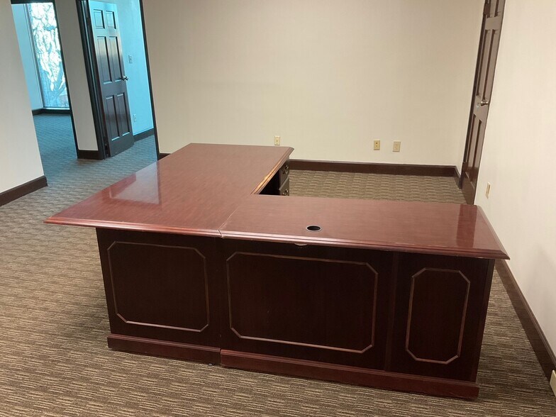More Photos Of 303 Williams Ave SW, Huntsville Office For Lease