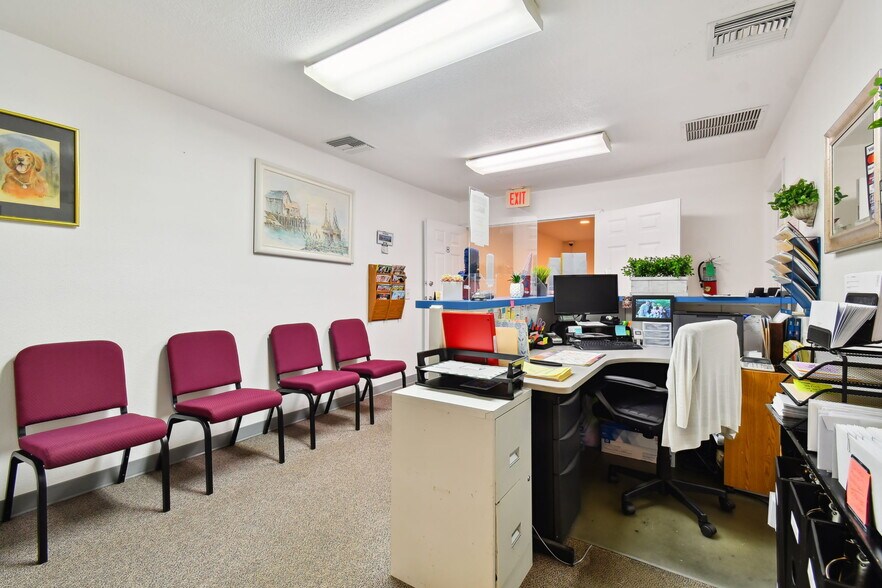 More Photos Of 772 Cortaro Dr, Sun City Center Medical For Sale