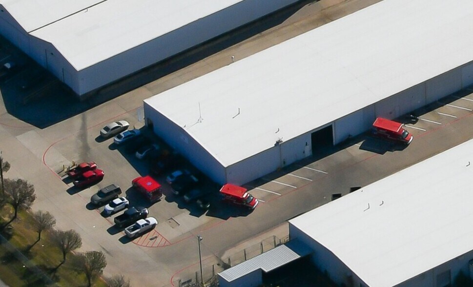 Primary Photo Of 2341 N Masch Branch Rd, Denton Warehouse For Lease
