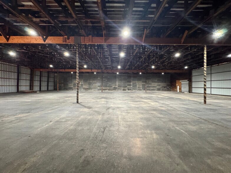 More Photos Of 813 Dumont St, South Houston Service For Lease