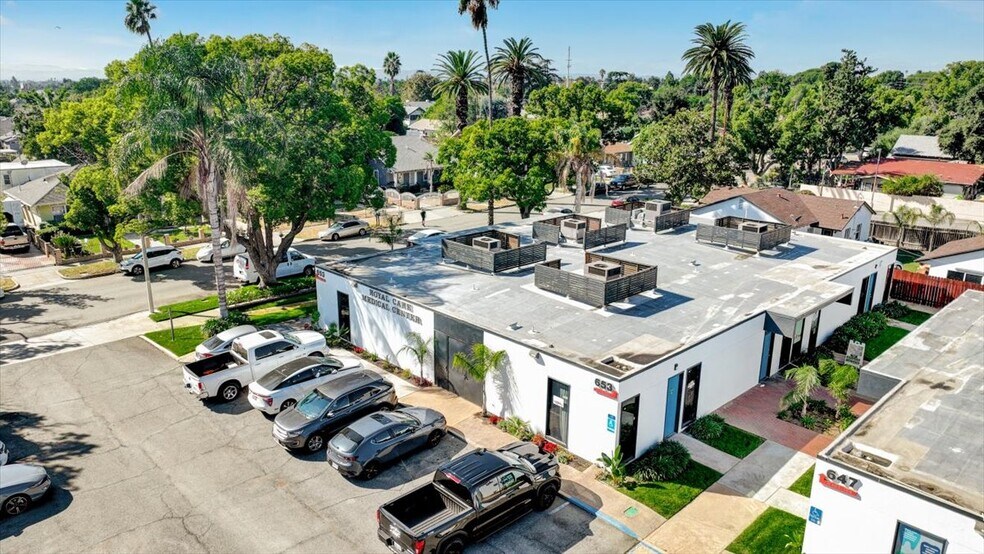 More Photos Of 647 E E St, Ontario Medical For Lease