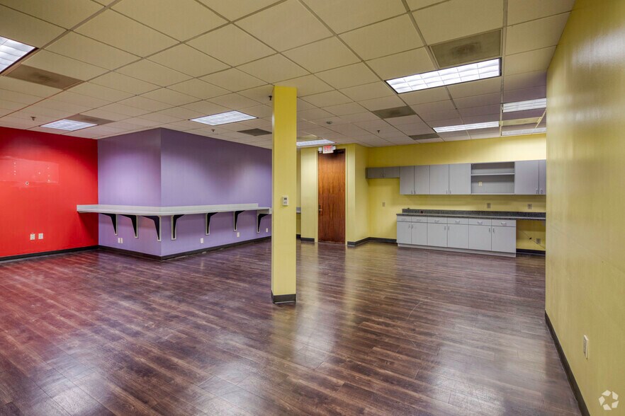 More Photos Of 11300 4th St N, Saint Petersburg Office For Lease