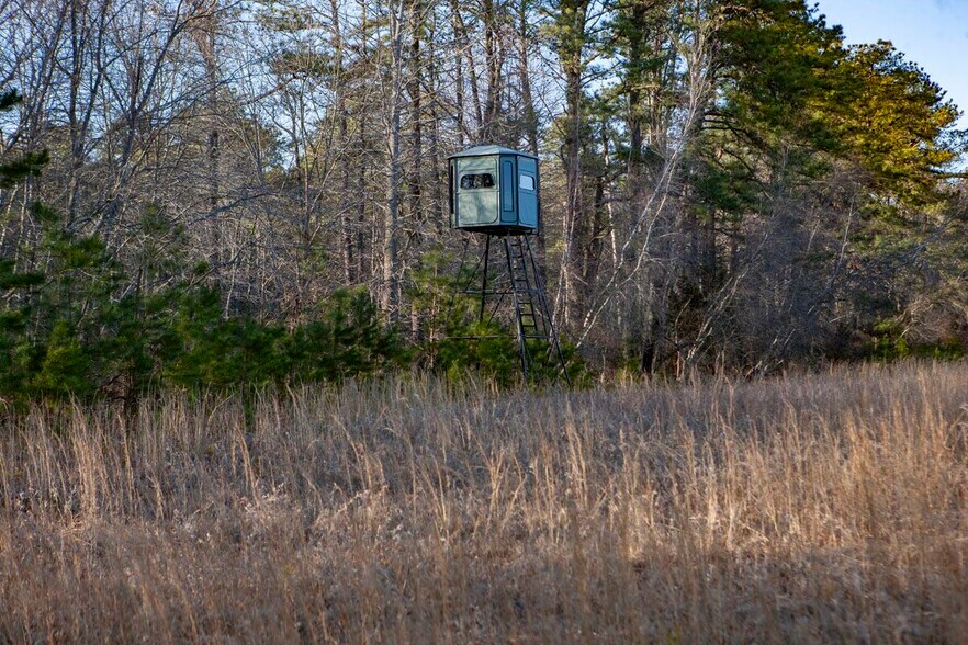 More Photos Of 98 Cumberland Ave, Estell Manor Land For Sale