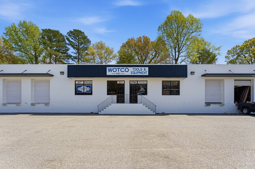 More Photos Of 2730-2738 N Graham St, Charlotte Flex For Lease