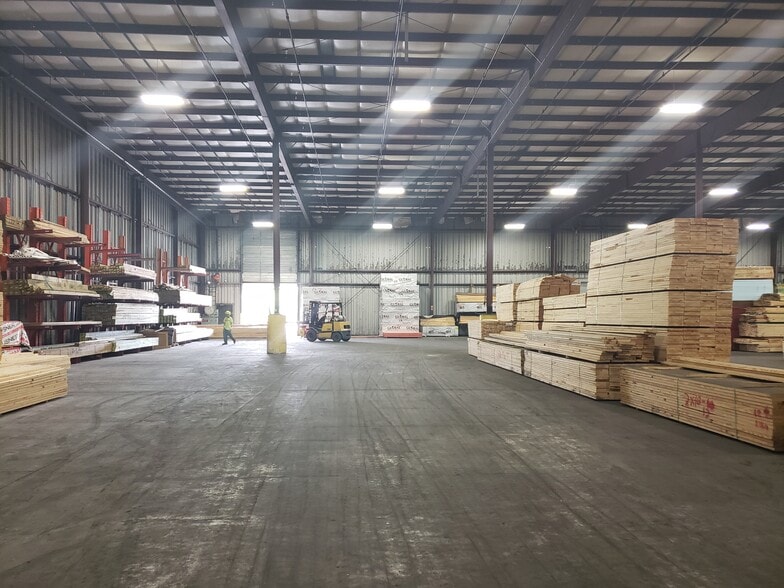 More Photos Of 1900 W New Hampshire St, Orlando Manufacturing For Lease