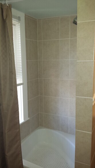 More Photos Of 1131 Broadway, Dunedin Apartments For Sale