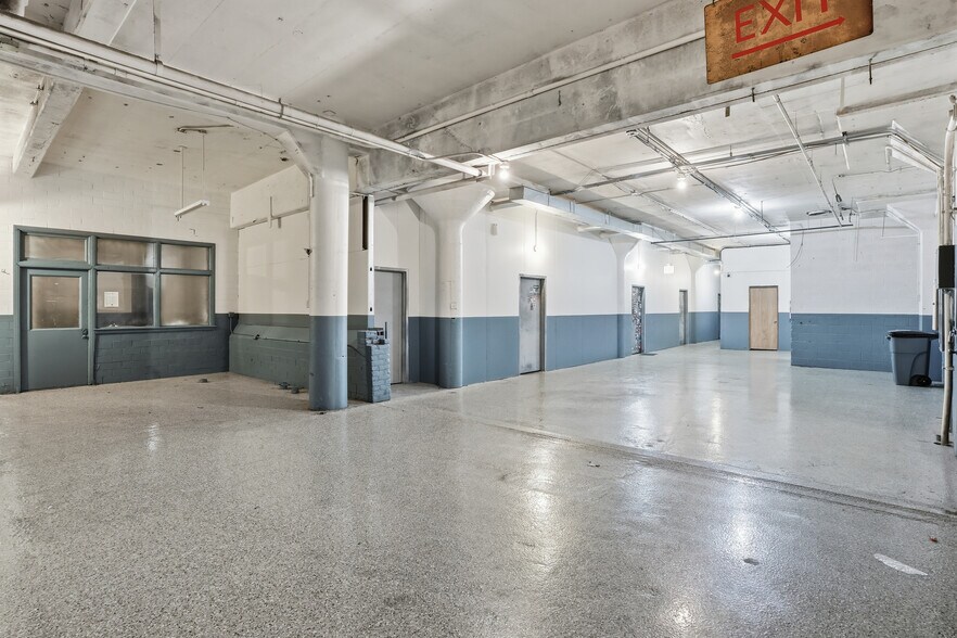 More Photos Of 4500 S Tripp Ave, Chicago Warehouse For Sale