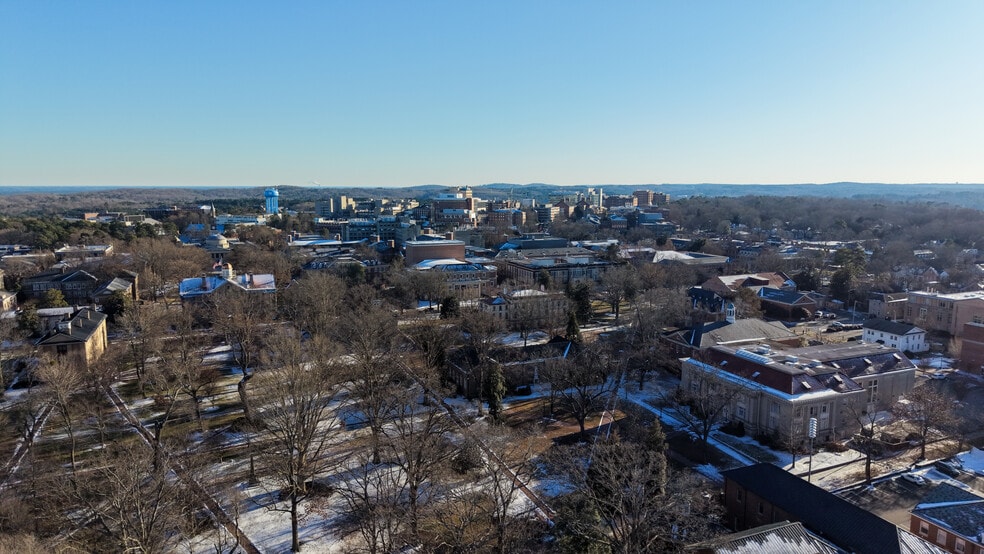 More Photos Of 203 E Franklin St, Chapel Hill Storefront For Sale