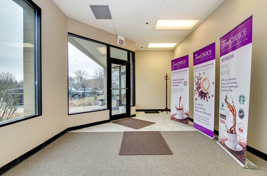More Photos Of 7201-7245 University Ave NE, Fridley Medical For Lease
