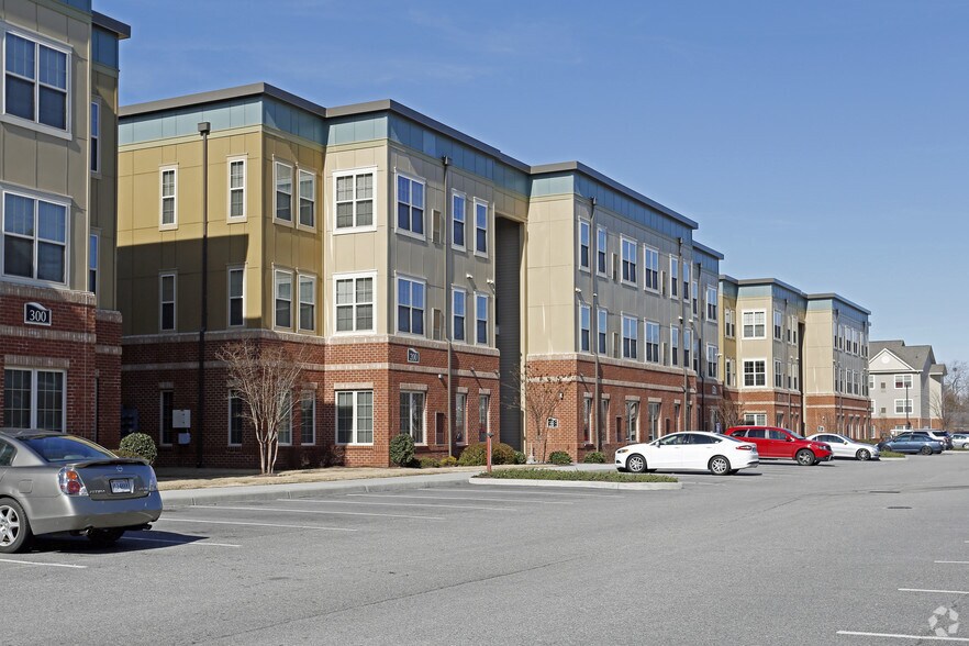 More Photos Of 1220 N King St, Hampton Apartments For Lease