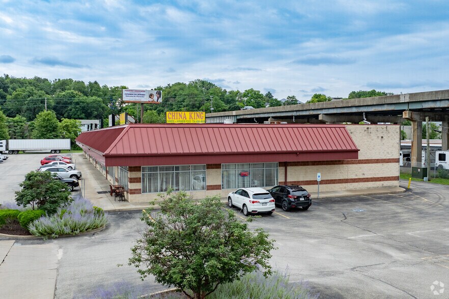 More Photos Of 1075 S Main St, Greensburg Freestanding For Lease