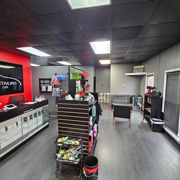 More Photos Of 2015 Westmead St SW, Decatur Industrial For Sale