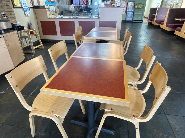 More Photos Of 156 E Carolina Ave, Hartsville Storefront Retail Residential For Lease