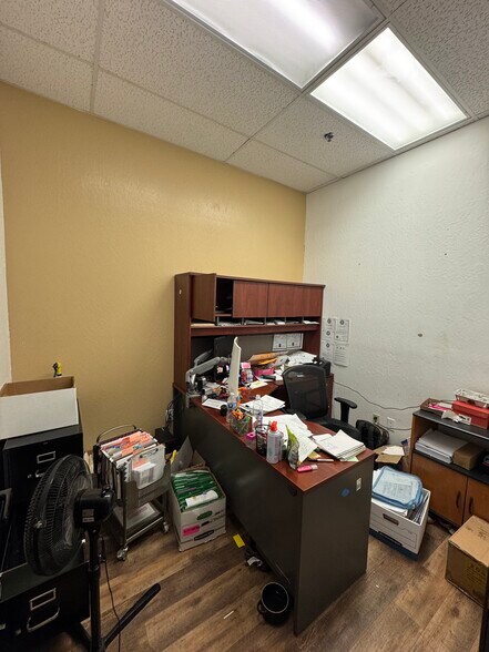 More Photos Of 1300 E Plumb Ln, Reno General Retail For Lease