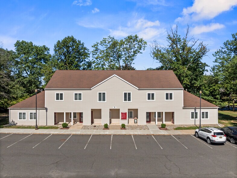 More Photos Of 11 Clyde Rd, Somerset Office For Sale