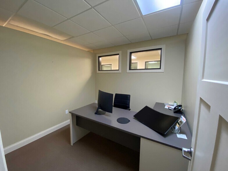 More Photos Of 117 N Mitchell St, Cadillac Medical For Sale