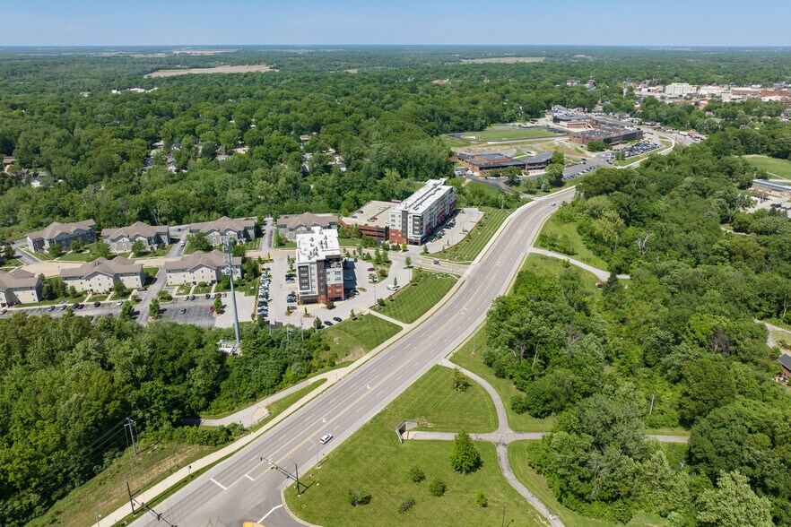 More Photos Of 1010 Enclave Blvd, Edwardsville Apartments For Sale