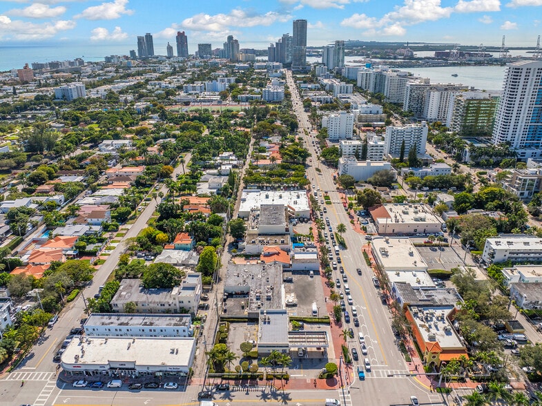 More Photos Of 1445 Alton Rd, Miami Beach General Retail For Lease