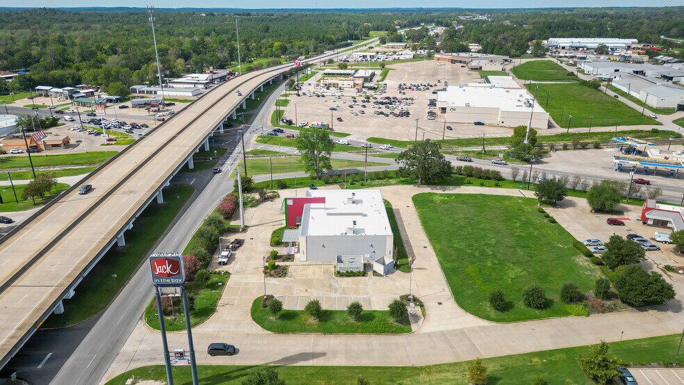 More Photos Of 101 S John Redditt Dr, Lufkin Medical For Sale