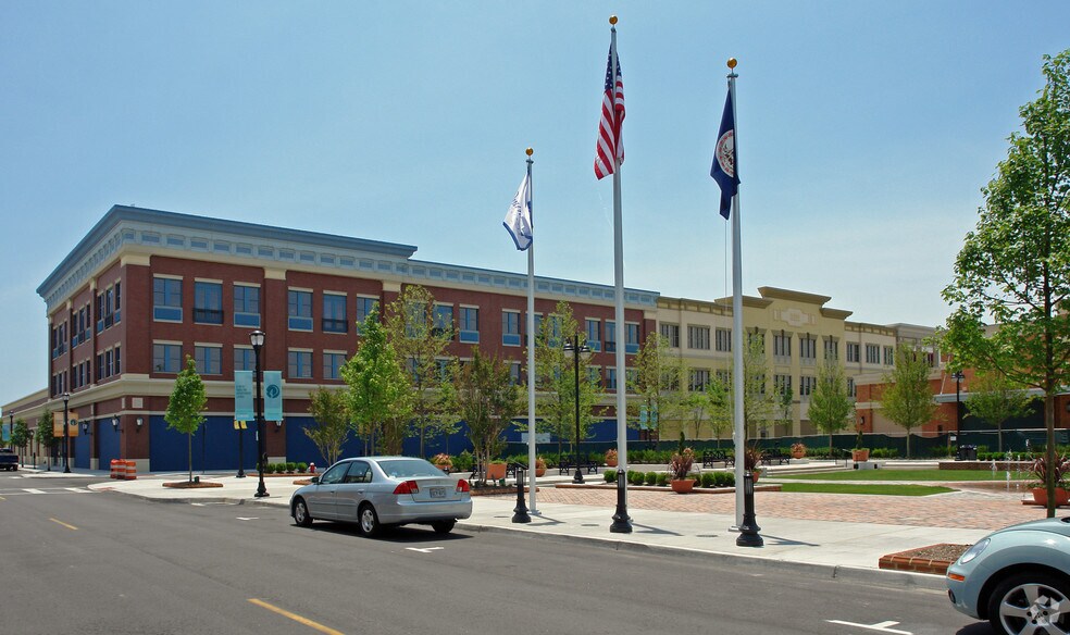 More Photos Of 4410 E Claiborne Sq, Hampton Unknown For Lease