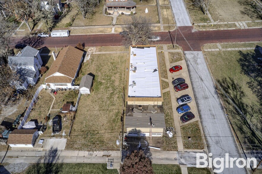 More Photos Of 525 I St, Fairbury Apartments For Sale