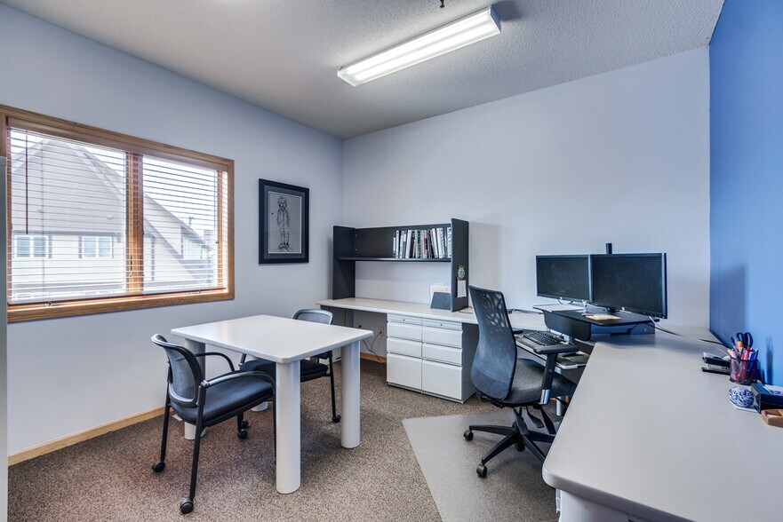 More Photos Of 2127 County Road D E, Maplewood Office For Sale