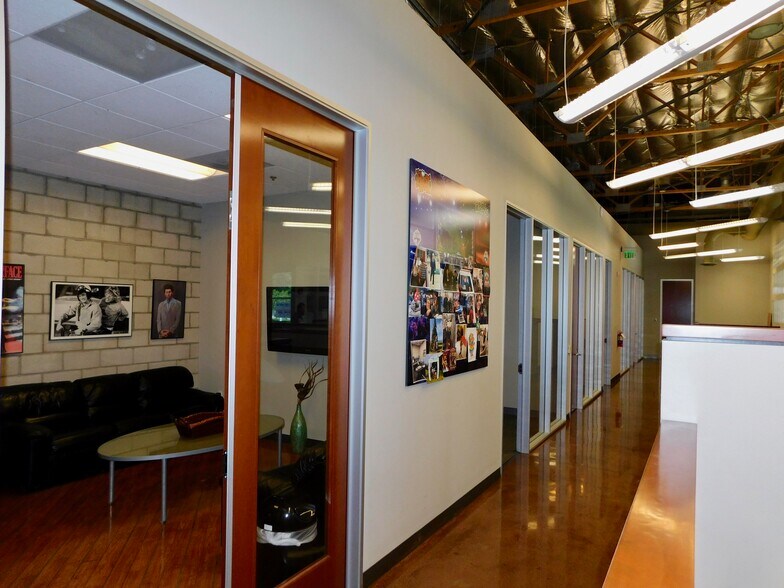 More Photos Of 17521-17551 Gillette Ave, Irvine Coworking Space