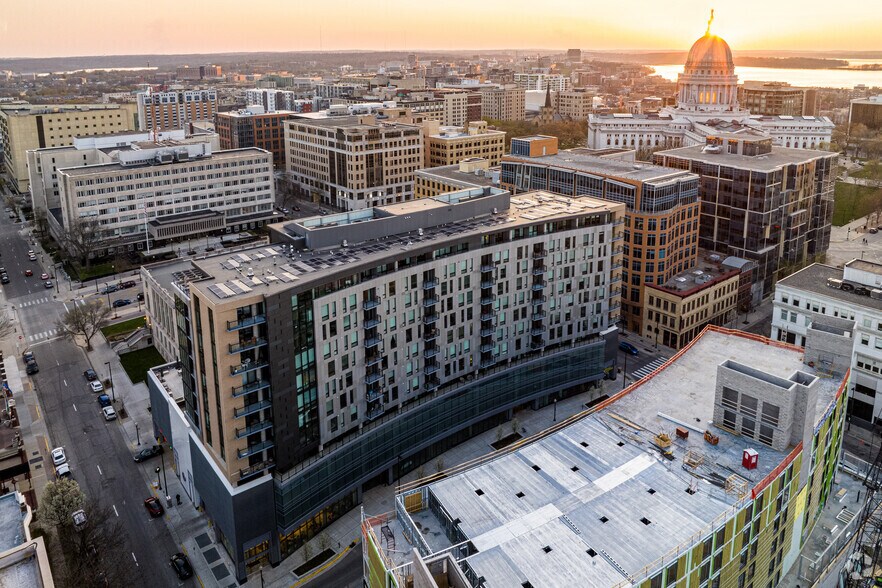 More Photos Of 216 S Pinckney St, Madison Apartments For Lease