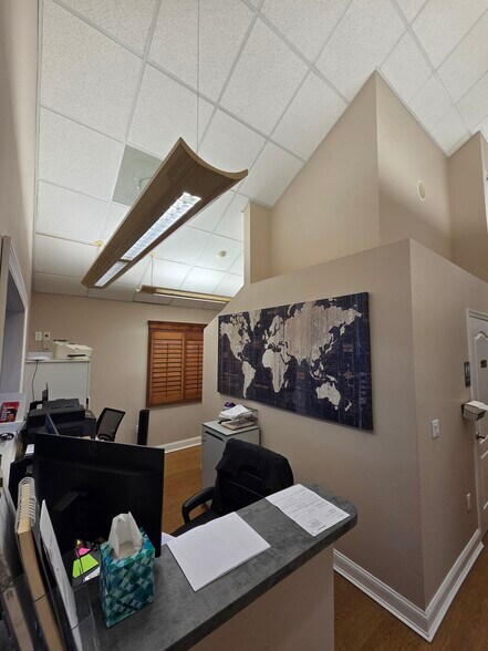 More Photos Of 6427 Lake Worth Rd, Greenacres Medical For Lease