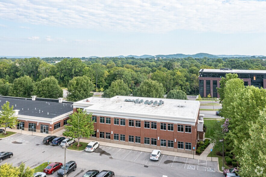 More Photos Of 103 Forrest Crossing Blvd, Franklin Office For Lease