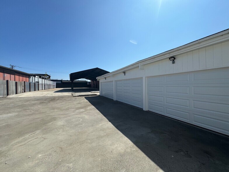 More Photos Of 1922 W Rosecrans Ave, Gardena Land For Lease