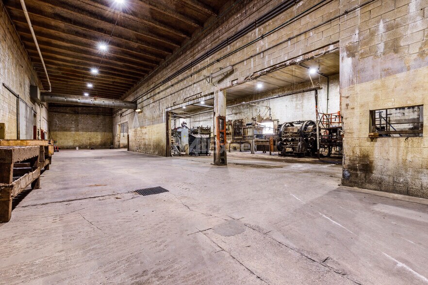 More Photos Of 550 S 1100 W, Fillmore Warehouse For Sale