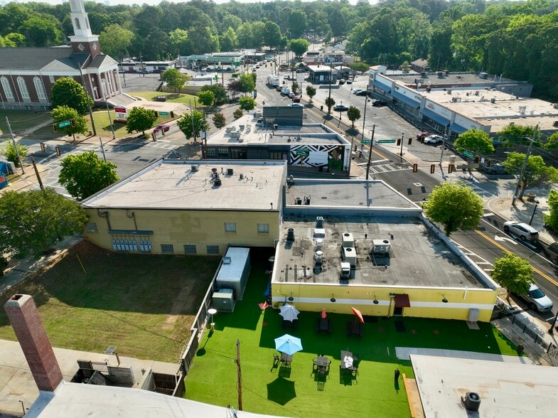 More Photos Of 2311 Cascade Rd SW, Atlanta Unknown For Lease