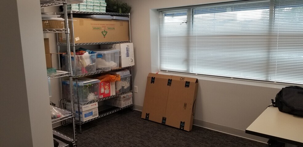 More Photos Of 9101-9105 Gaither Rd, Gaithersburg Warehouse For Lease
