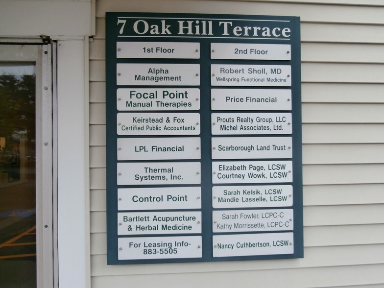 More Photos Of 7 Oak Hill Ter, Scarborough Office For Lease