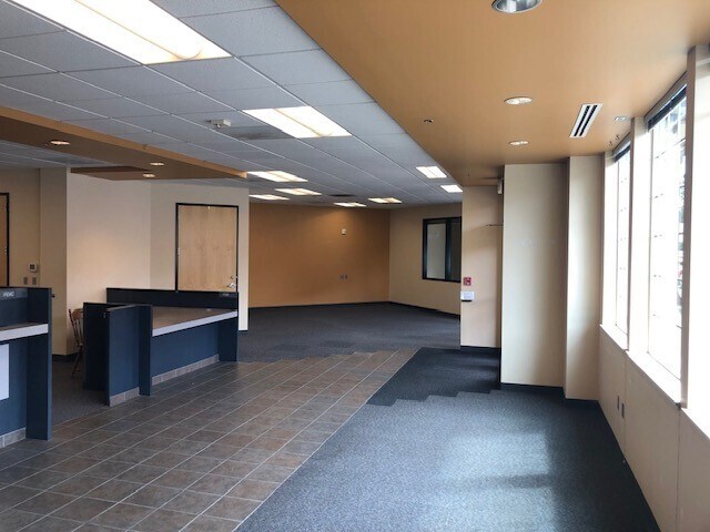 More Photos Of 165 E Charles St, Mount Angel Storefront For Lease