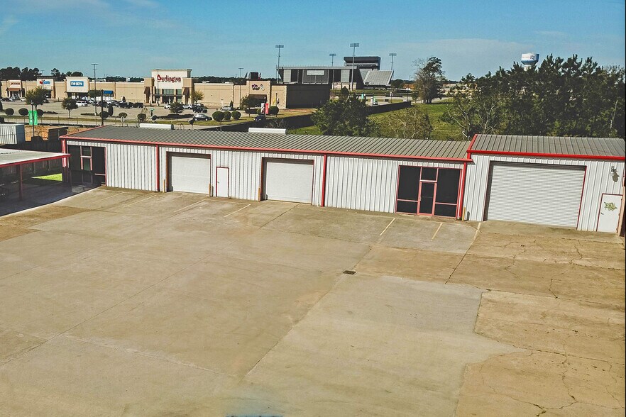 More Photos Of 21262 US Highway 59, New Caney Manufacturing For Sale