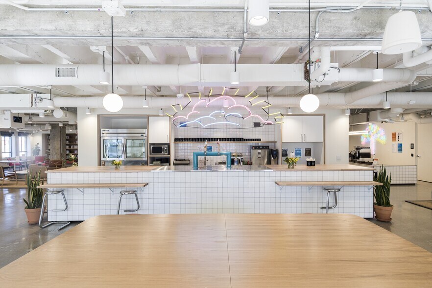 More Photos Of 2201 Broadway, Oakland Coworking Space