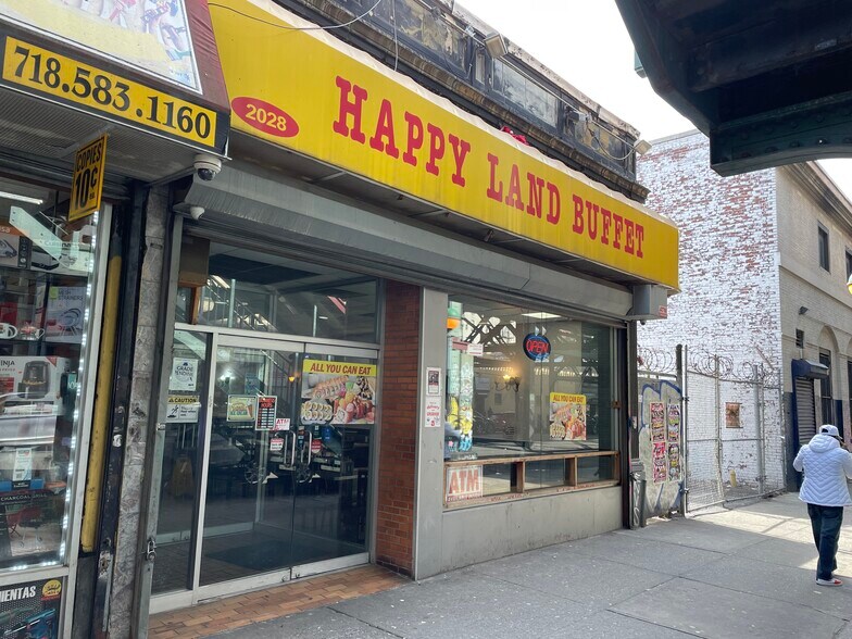 More Photos Of 2030 Jerome Ave, Bronx General Retail For Lease