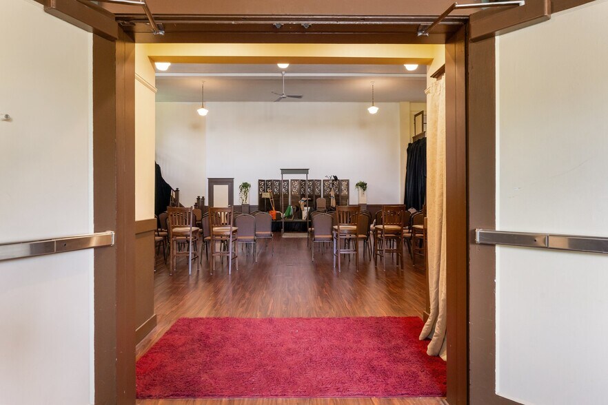 More Photos Of 5131 NE 23rd Ave, Portland Religious Facility For Sale