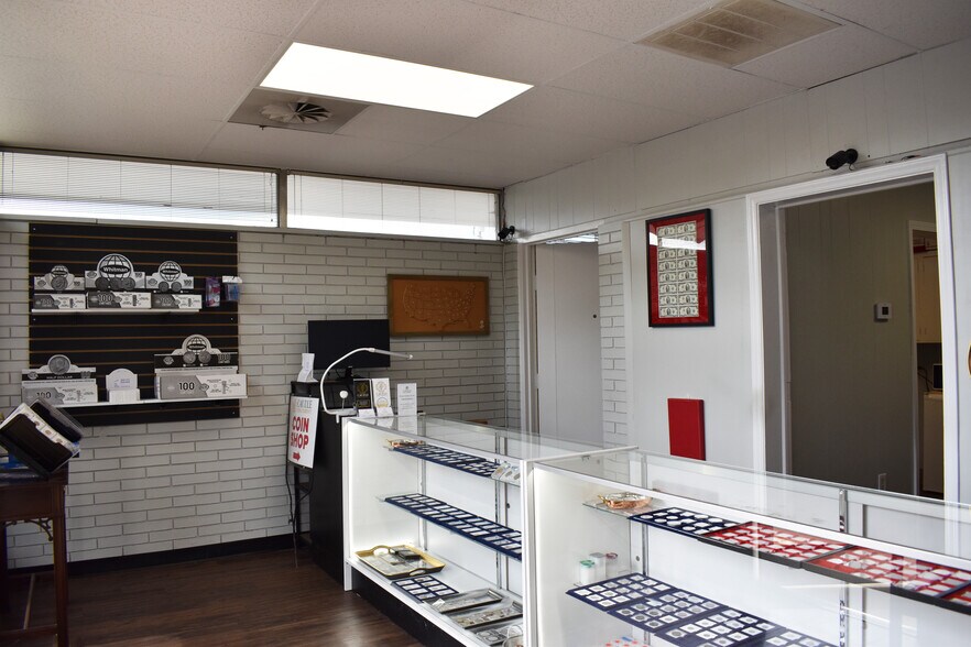 More Photos Of 805 N Center St, Statesville Supermarket For Lease
