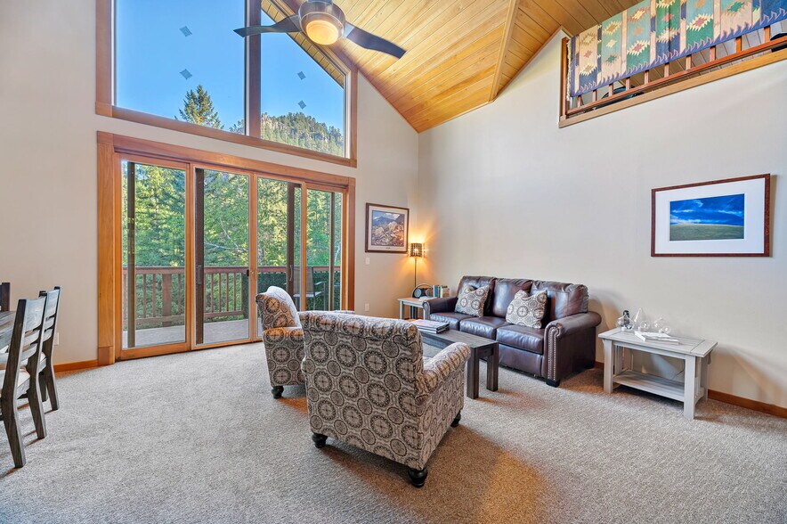 More Photos Of 10888 Rimrock Pl, Spearfish Hotel For Sale