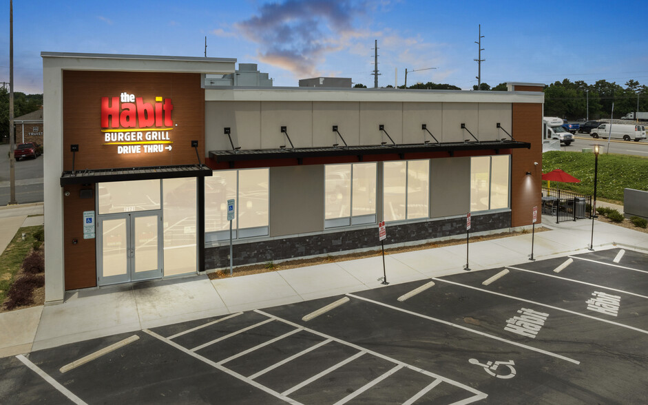 Primary Photo Of 2121 W Roosevelt Blvd, Monroe Fast Food For Sale