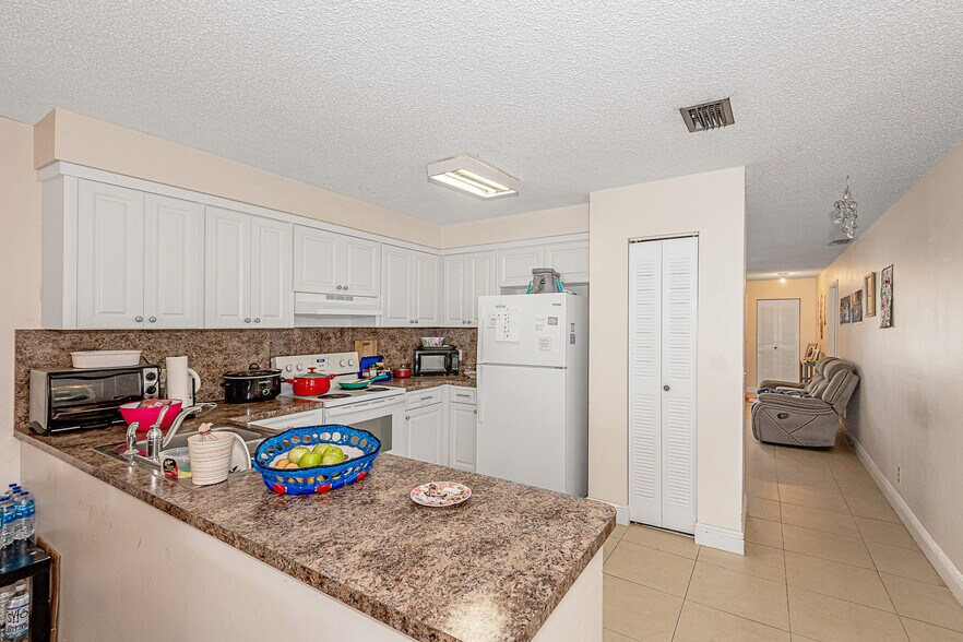More Photos Of 3960 NW 110th Ave, Coral Springs Multifamily For Sale