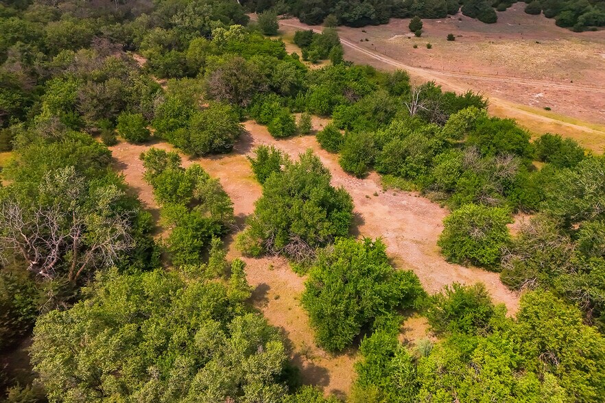 More Photos Of 9111 Long View Road, Burrton Land For Sale
