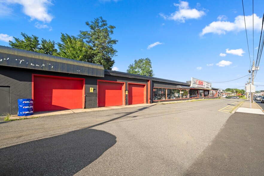 More Photos Of 309 US Highway 46, Little Ferry General Retail For Sale