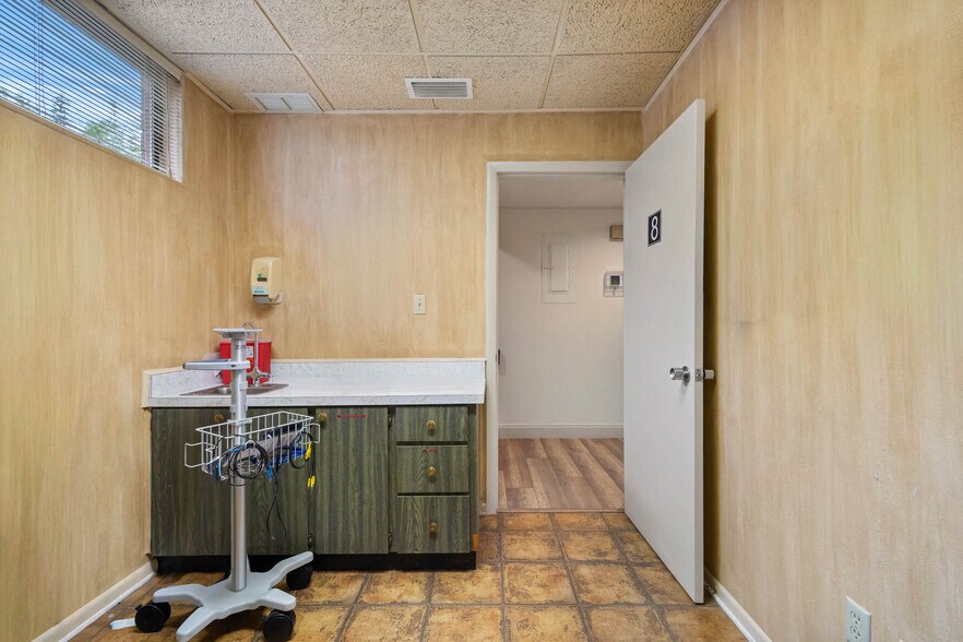 More Photos Of 3027 Aloma Ave, Winter Park Medical For Sale