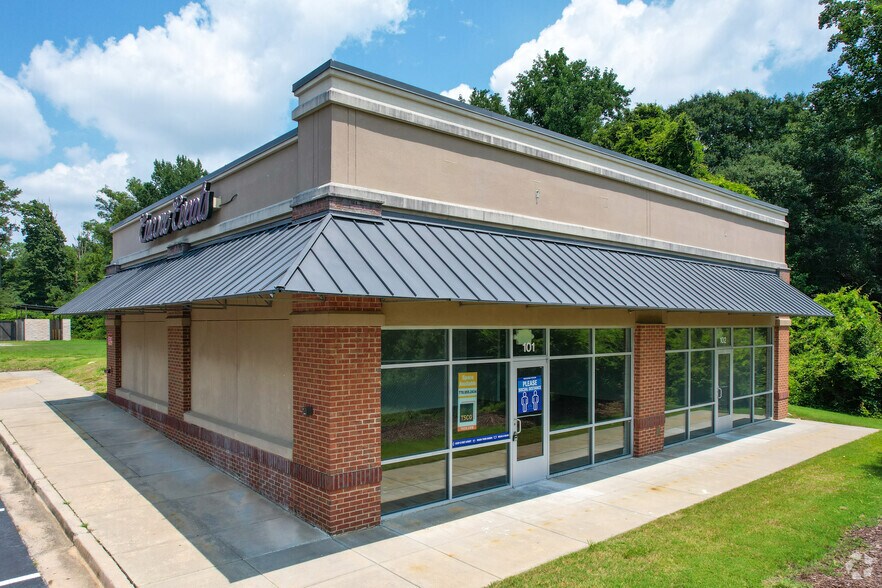 More Photos Of 1025 Veterans Memorial Hwy SE, Mableton Unknown For Lease