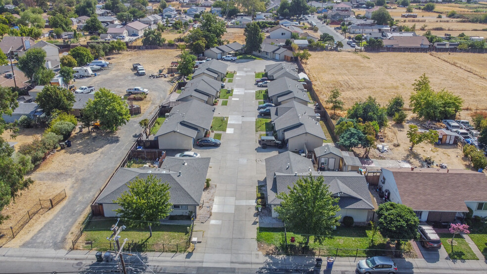 Primary Photo Of 5921-5931 Belleview Ave, Sacramento Apartments For Sale